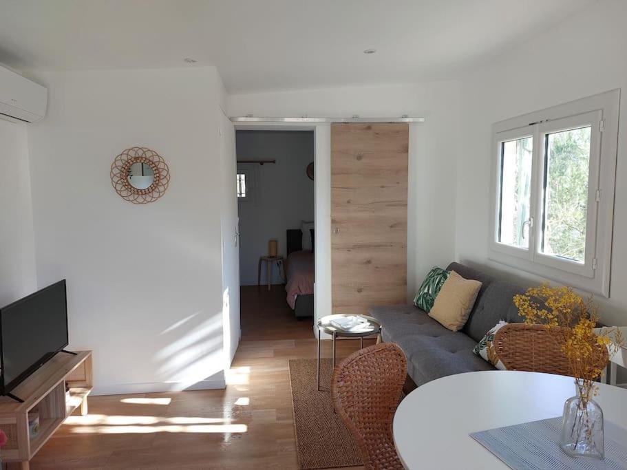 Holiday home Maisonnette Au Coeur De La Nature *